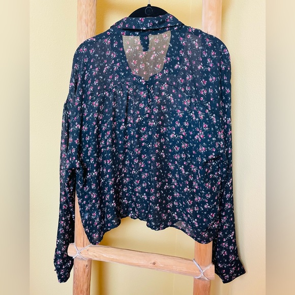 Wild Fable Whimsigoth Sheer Crop Top Long Sleeve Floral Button Down Size XXL - Picture 6 of 11